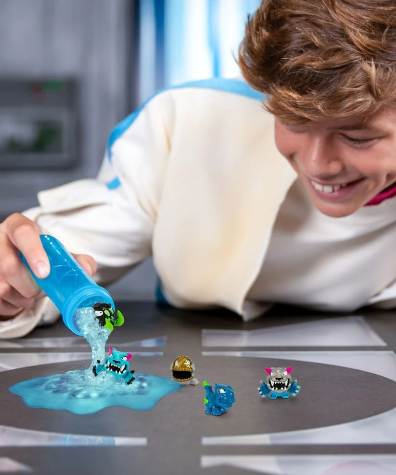 Mr. Beast Lab Swarms Figure 5-Pack 3 cm - immagine 3