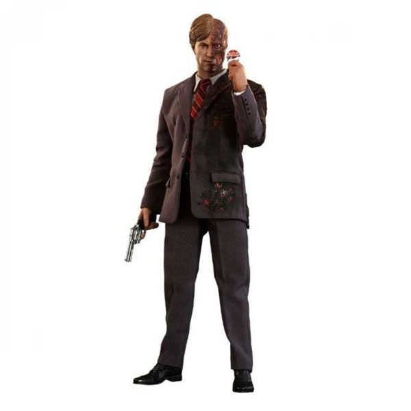 Hot Toys – Two-Face / Harvey Dent 1/6 Scale Figure (The Dark Knight) Hot Toys – Two-Face / Harvey Dent 1/6 Scale Figure (The Dark Knight)