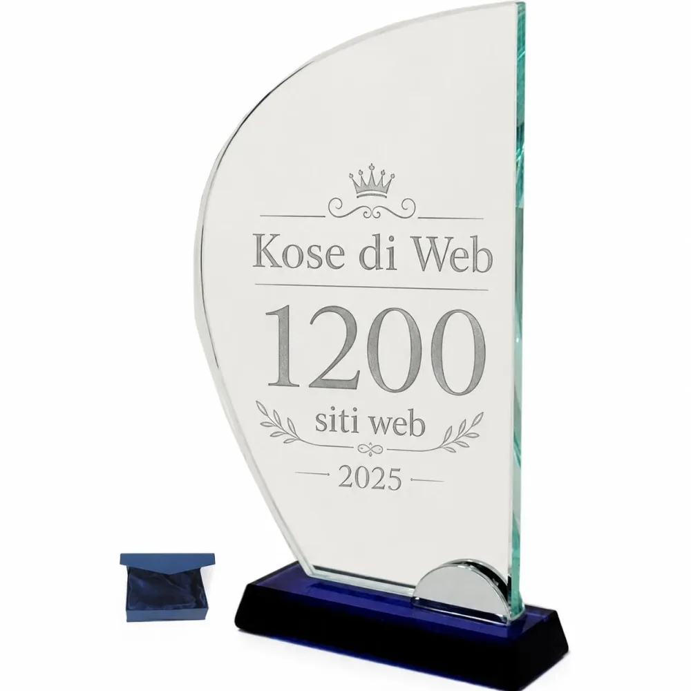 Trofeo in Cristallo Trasparente 16x26x1 cm F5 con Box Lusso Trofeo in Cristallo Trasparente 16x26x1 cm F5 con Box Lusso