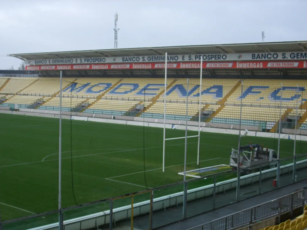 Coppia Pali da Rugby in Alluminio Lega 6005 – Altezza 15m, Profilo Ovale 100x120mm - immagine 3