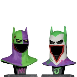 DC Direct Batman 1:3 Cowl Prop Replica Batman Hush + Batman Knightfall Jokerozed (2-Pack) DC Direct Batman 1:3 Cowl Prop Replica Batman Hush + Batman Knightfall Jokerozed (2-Pack)