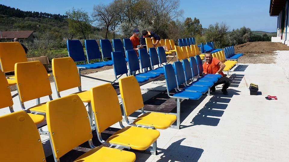 Modulo Tribuna 3 File con 15 Seggiolini - Acciaio Zincato a Caldo - 2,5 Metri - immagine 2