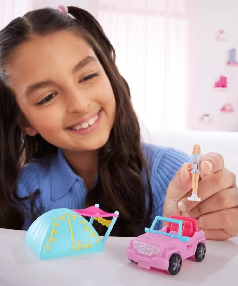 Mini Barbieland - Set con Veicolo e Bambola da 3,8 Cm, Suv Cambia Colore e Tenda - immagine 2