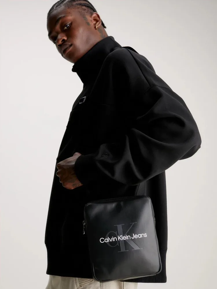 Calvin Klein Tracolla Monogram Soft Reporter - immagine 3