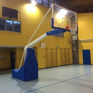 Impianto Basket Oleodinamico Elettrico – Acciaio Verniciato Bianco – Tabellone Cristallo Safety 12mm – Certificato UNI-EN 1270 Impianto Basket Oleodinamico Elettrico – Acciaio Verniciato Bianco – Tabellone Cristallo Safety 12mm – Certificato UNI-EN 1270