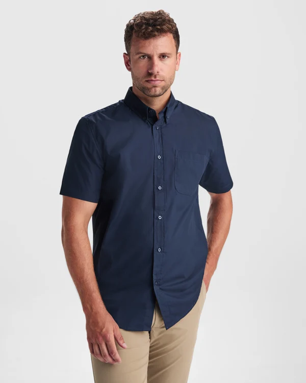 Camicia da Lavoro Maniche Corte AIFOS – Taglio Classico e Dettagli Curati Camicia da Lavoro Maniche Corte AIFOS – Taglio Classico e Dettagli Curati