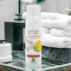 NATURA MIA MOUSSE DETERGENTE E PURIFICANTE Effetto Luce NATURA MIA MOUSSE DETERGENTE E PURIFICANTE Effetto Luce
