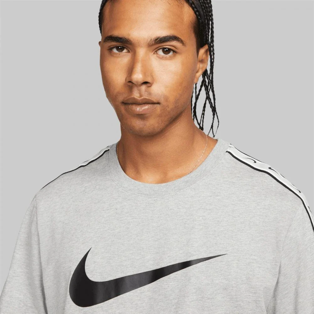 Nike T Shirt Uomo Repeat - immagine 3