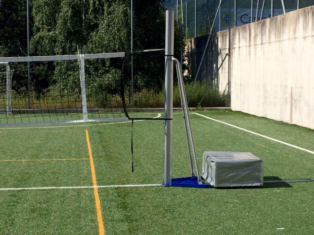 Impianto Pallavolo a Traliccio con Tiranti - Alluminio Ovale 120x100mm - Porta Zavorra - Piastra o Zavorra