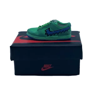 Nike Sb dunk low grateful dead bears green – Mini Scarpa da Collezione Nike Sb dunk low grateful dead bears green – Mini Scarpa da Collezione
