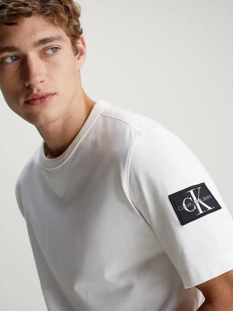 Calvin Klein T Shirt Uomo Badge Regular - immagine 3