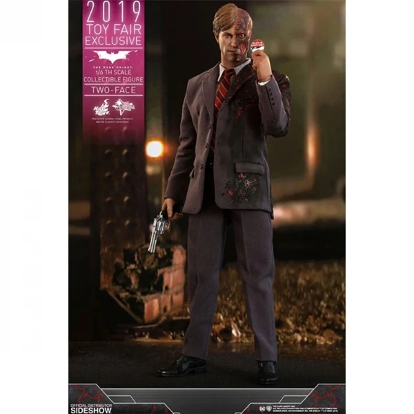 Hot Toys – Two-Face / Harvey Dent 1/6 Scale Figure (The Dark Knight) - immagine 2