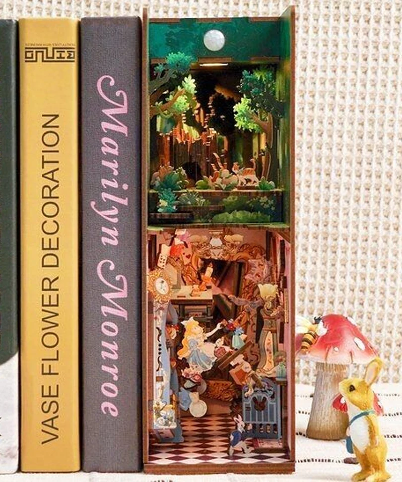 Book Nook - Alice in Wonderland - immagine 3