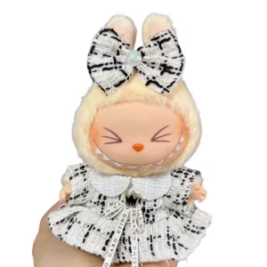 Vestitino Bianco con Fiocco per Labubu (17 cm) Vestitino Bianco con Fiocco per Labubu (17 cm)