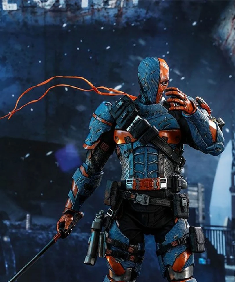 Hot Toys – Batman: Arkham Origins Videogame Masterpiece – Deathstroke 1/6 Scale Figure 32 cm - immagine 3
