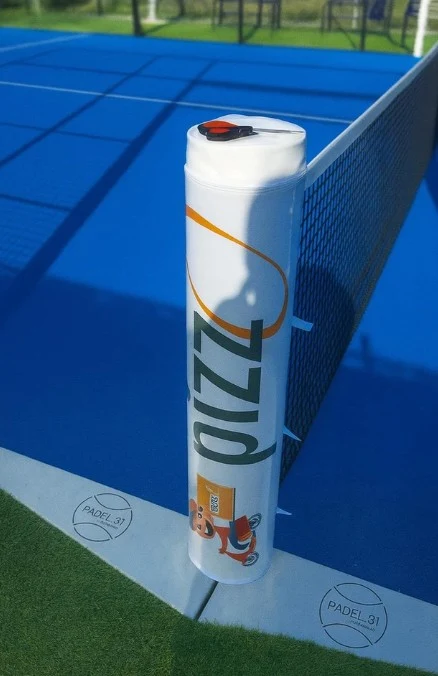 Protezioni Paletti Rete Padel Personalizzate – Tasca Porta-Logo Intercambiabile in PVC - immagine 2