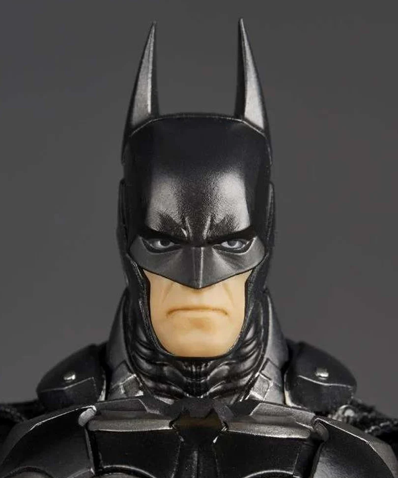Revoltech A.Y. Dc Comics Batman Arkham Knight Action Figure - immagine 3