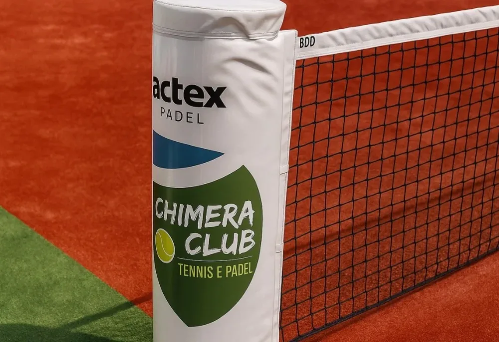 Protezioni Paletti Rete Padel Personalizzate – Tasca Porta-Logo Intercambiabile in PVC - immagine 3
