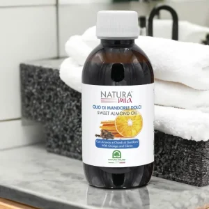 NATURA MIA OLIO DI MANDORLE DOLCI & Oli Essenziali di ARANCIO e CHIODI DI GAROFANO NATURA MIA OLIO DI MANDORLE DOLCI & Oli Essenziali di ARANCIO e CHIODI DI GAROFANO