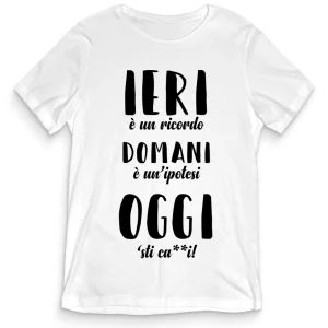 TeesBlitz T-Shirt divertente – Ieri è un ricordo domani è un ipotesi oggi sti ca**i! – tee21-003 TeesBlitz T-Shirt divertente – Ieri è un ricordo domani è un ipotesi oggi sti ca**i! – tee21-003