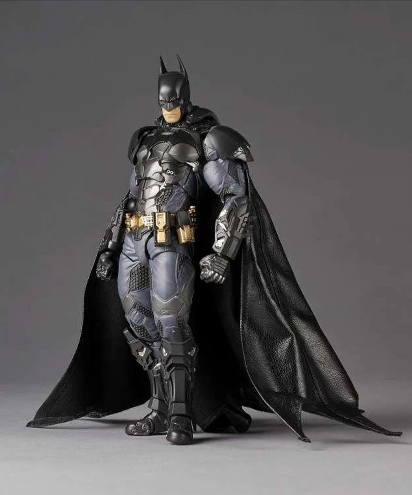 Revoltech A.Y. Dc Comics Batman Arkham Knight Action Figure