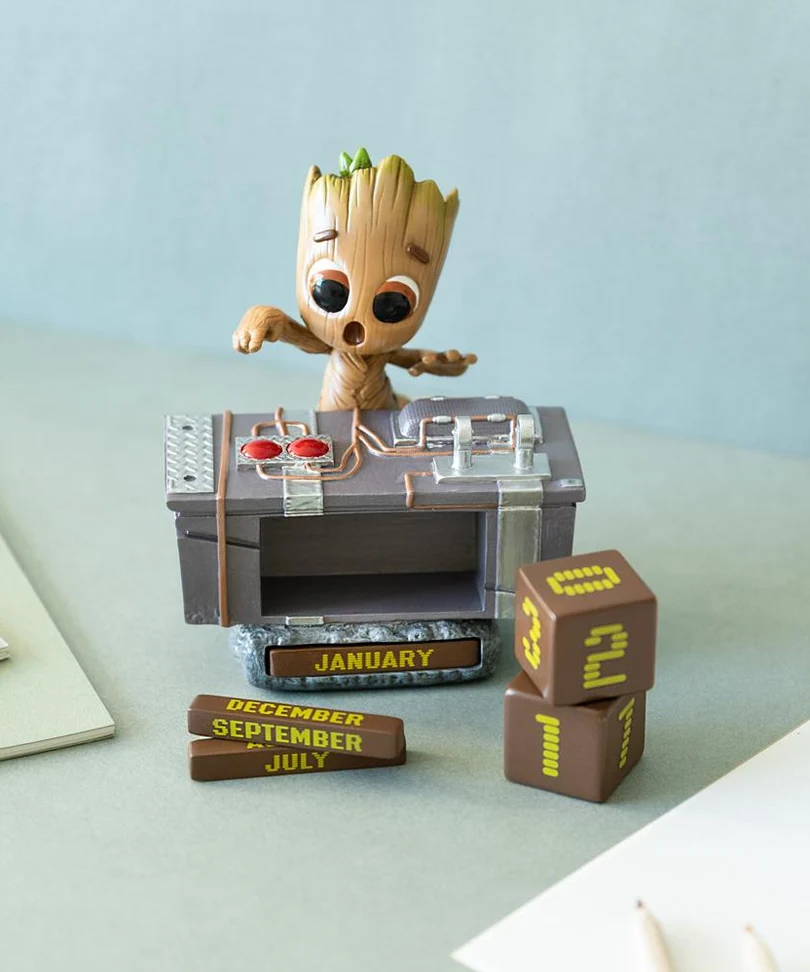 Calendario Perpetuo da Tavolo – Baby Groot: Death Button
